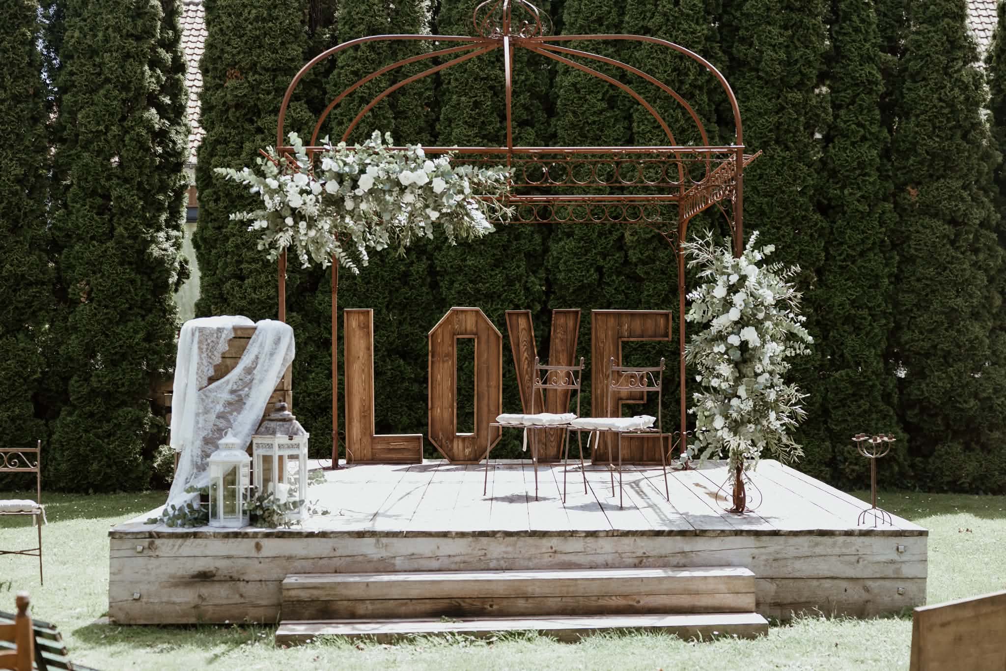 LOVE (en bois)